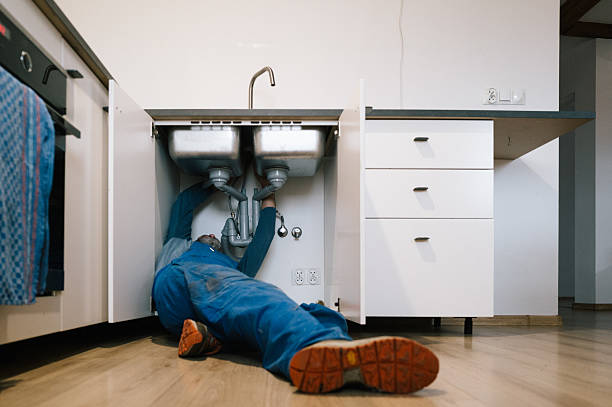 Professional Leak Detection technician working in Mays, IN